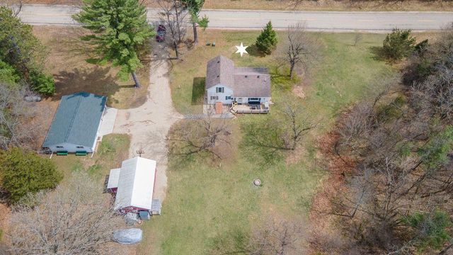 N4869 COUNTY ROAD WW, Wild Rose, WI 54984
