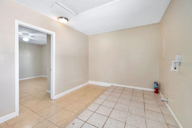 3808 W COUNTRY LOOP, Lakeland, FL 33811