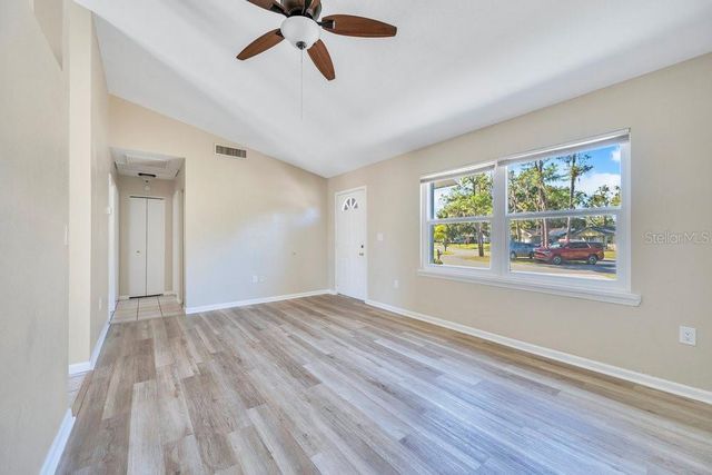 3808 W COUNTRY LOOP, Lakeland, FL 33811