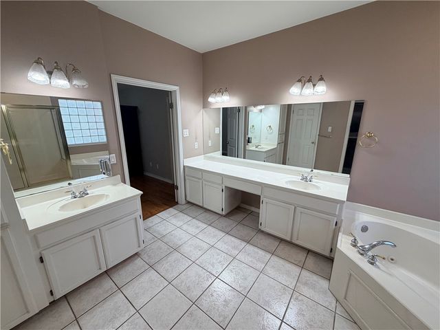 4513 Ammer Lake Dr, Corpus Christi, TX 78413