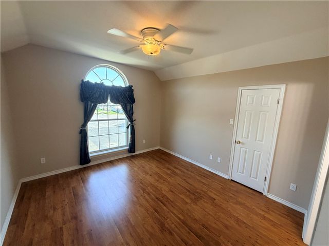 4513 Ammer Lake Dr, Corpus Christi, TX 78413