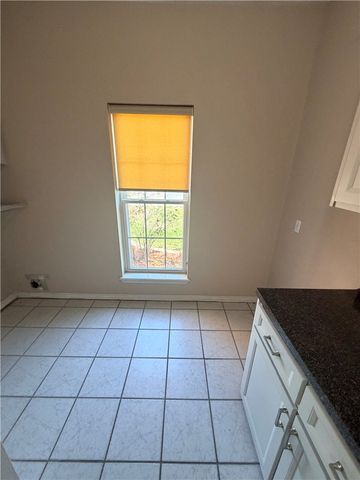 4513 Ammer Lake Dr, Corpus Christi, TX 78413