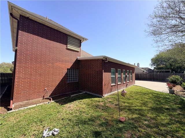 4513 Ammer Lake Dr, Corpus Christi, TX 78413