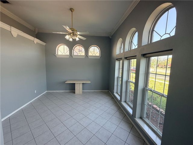 4513 Ammer Lake Dr, Corpus Christi, TX 78413