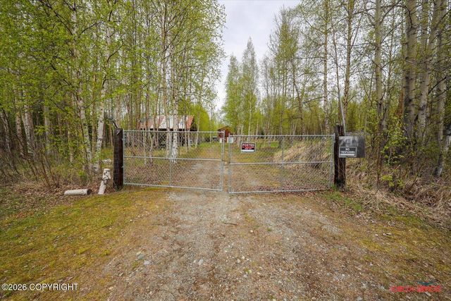 7329 W Peninsula Drive, Wasilla, AK 99623