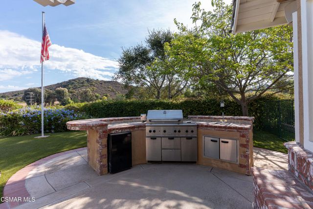 750 Huntsdale Court, Newbury Park, CA 91320