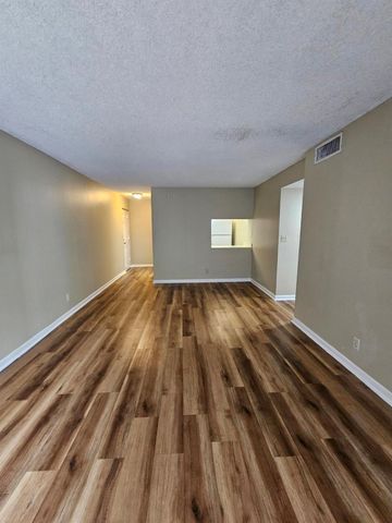 1900 N Congress Avenue 205, West Palm Beach, FL 33401