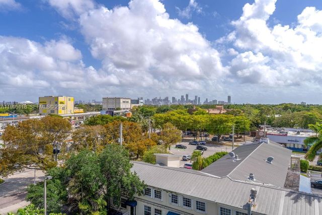 2740 SW 28th Ter 705, Miami, FL 33133