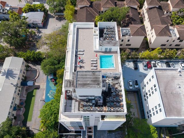 2740 SW 28th Ter 705, Miami, FL 33133