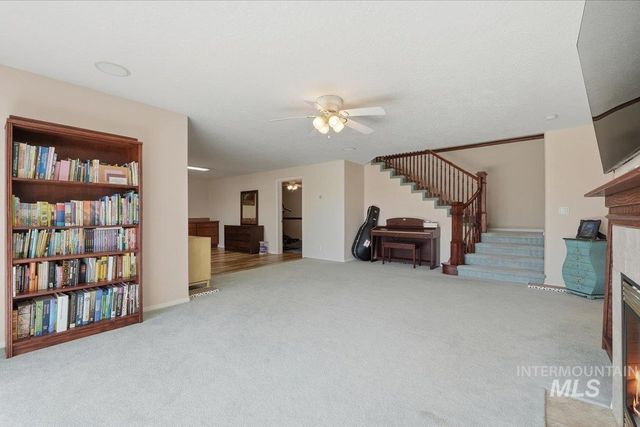 16921 Oasis Rd, Caldwell, ID 83607