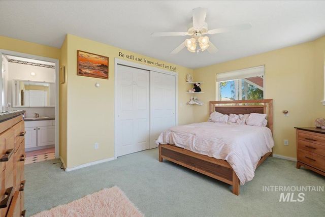 16921 Oasis Rd, Caldwell, ID 83607