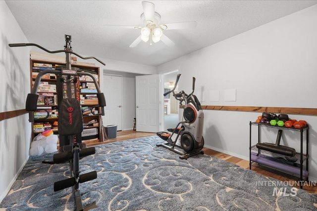 16921 Oasis Rd, Caldwell, ID 83607
