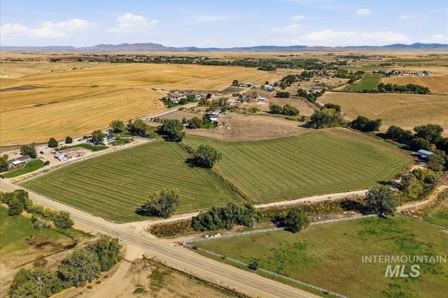 16921 Oasis Rd, Caldwell, ID 83607