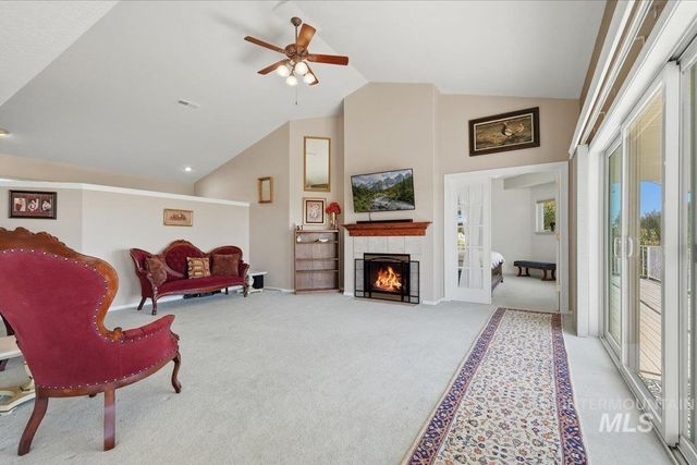 16921 Oasis Rd, Caldwell, ID 83607