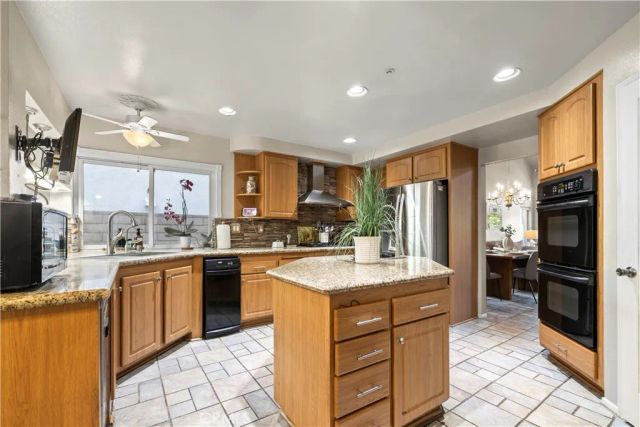 14178 Mendocino Court, Fontana, CA 92336