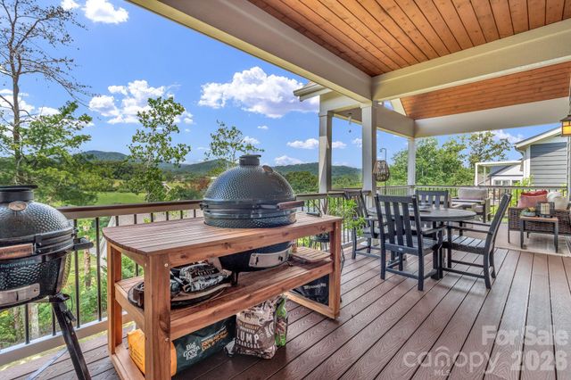 136 Ellis Lane, Arden, NC 28704