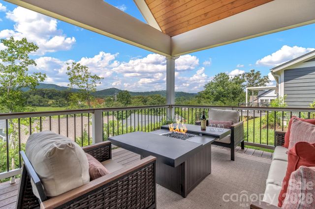 136 Ellis Lane, Arden, NC 28704