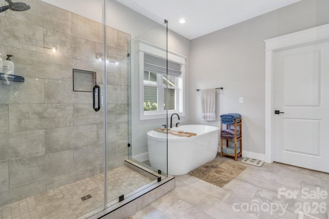 136 Ellis Lane, Arden, NC 28704