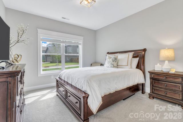 136 Ellis Lane, Arden, NC 28704