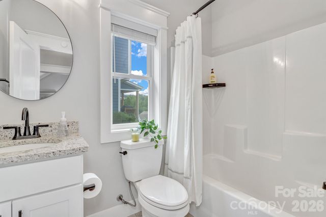 136 Ellis Lane, Arden, NC 28704