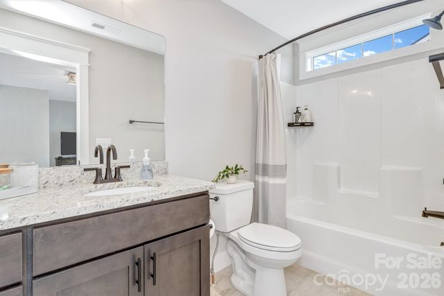 136 Ellis Lane, Arden, NC 28704
