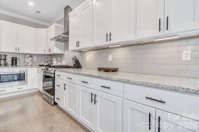 136 Ellis Lane, Arden, NC 28704