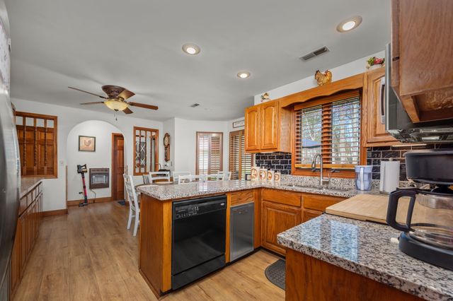 2501 Huntsville Hwy, Fayetteville, TN 37334