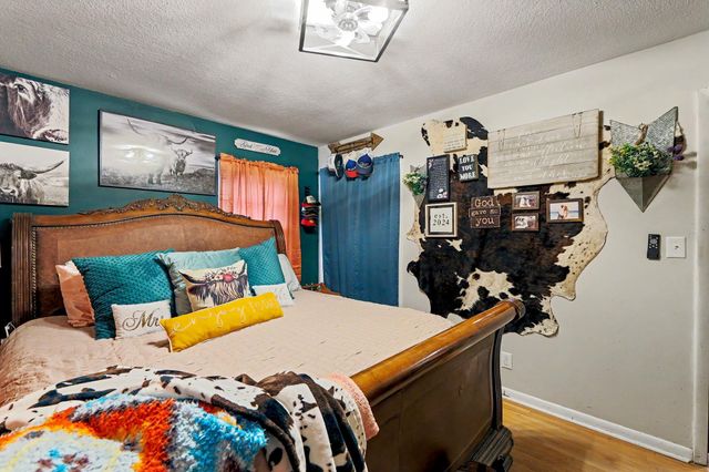 931 S Broadmoor, Wichita, KS 67207