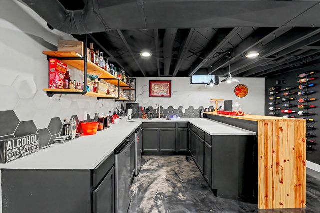 931 S Broadmoor, Wichita, KS 67207