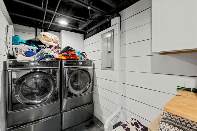 931 S Broadmoor, Wichita, KS 67207
