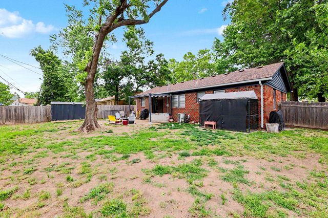 931 S Broadmoor, Wichita, KS 67207