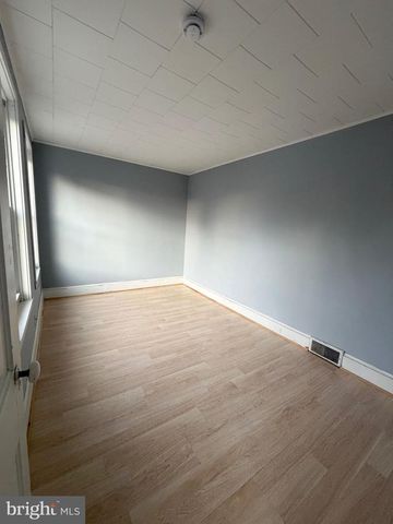 1113 SPRING ST, Reading, PA 19604