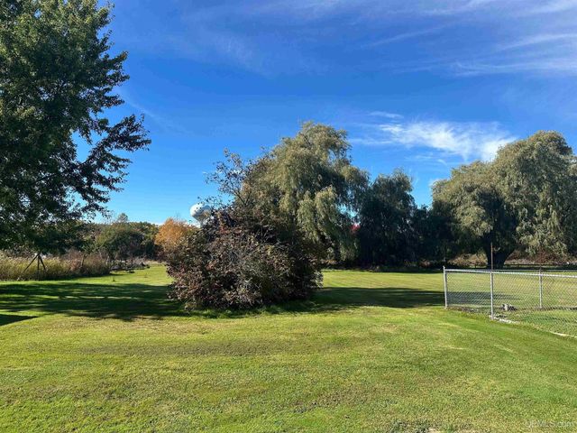 6305 S 3rd Street, Wells, MI 49894