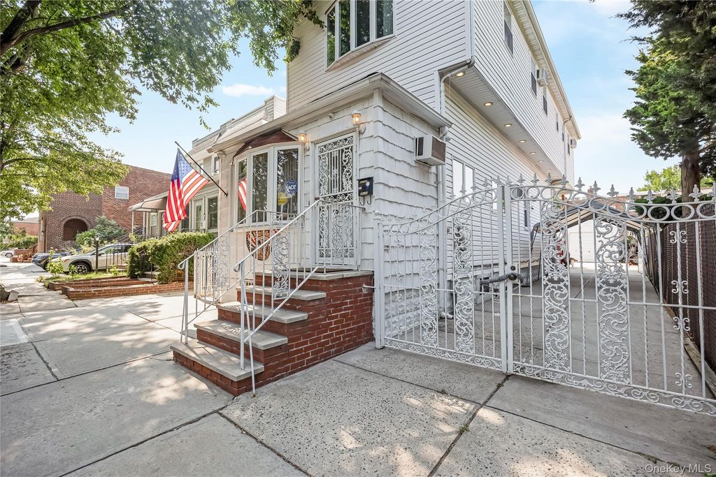 88-35 75th Avenue, Glendale, NY 11385 — photo 3