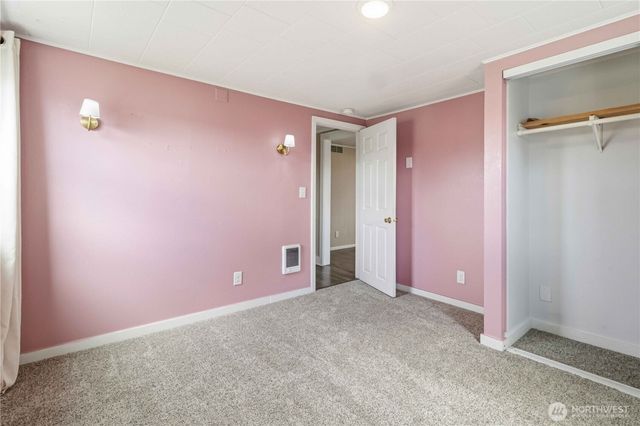 3007 Columbia Heights Road, Longview, WA 98632