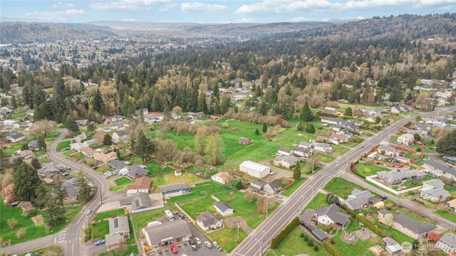 3007 Columbia Heights Road, Longview, WA 98632