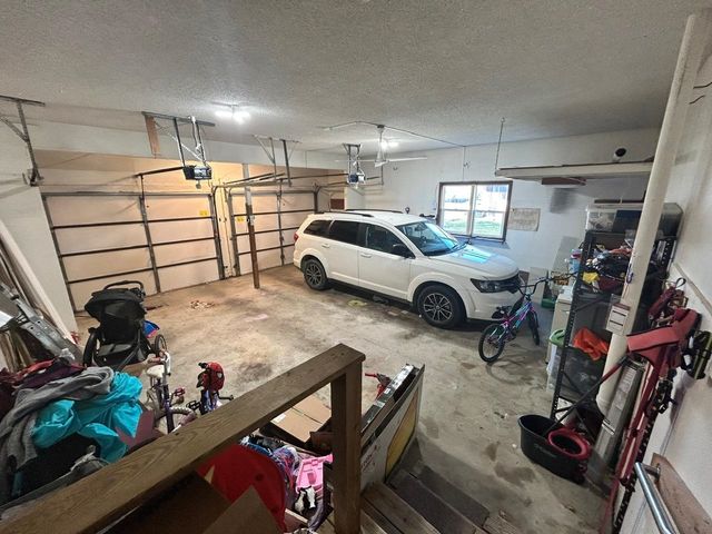 1962 N Country Club Rd, El Dorado, KS 67042