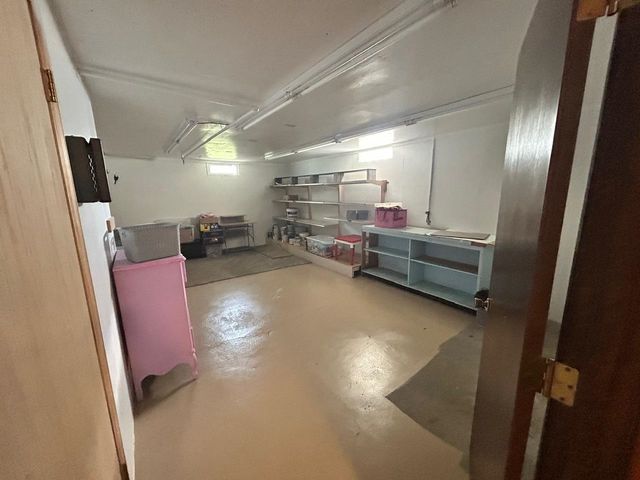 1962 N Country Club Rd, El Dorado, KS 67042