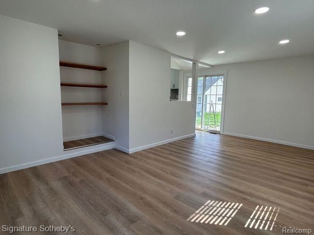 2194 Dorchester Road, Birmingham, MI 48009