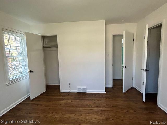 2194 Dorchester Road, Birmingham, MI 48009