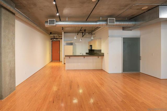 877 island Ave 102, San Diego, CA 92101