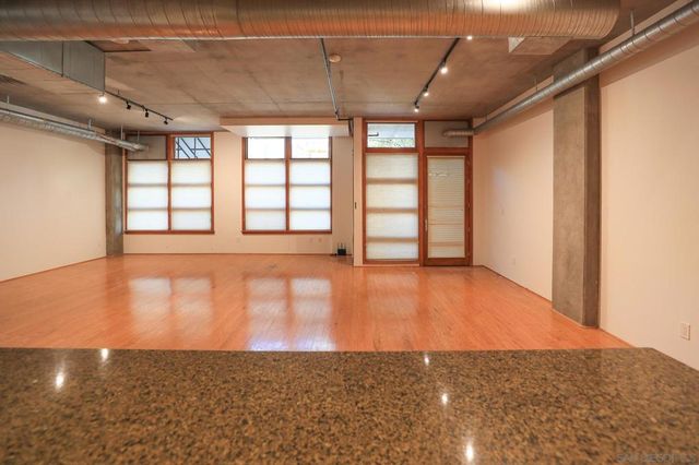 877 island Ave 102, San Diego, CA 92101