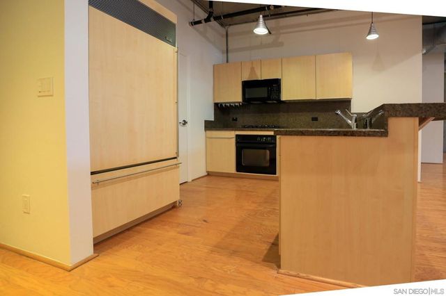 877 island Ave 102, San Diego, CA 92101