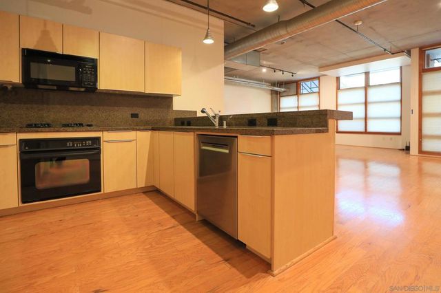 877 island Ave 102, San Diego, CA 92101