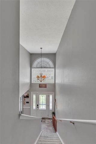 113 Aspen Dr, Brighton Twp, PA 15009