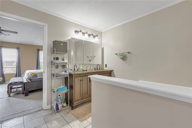 113 Aspen Dr, Brighton Twp, PA 15009