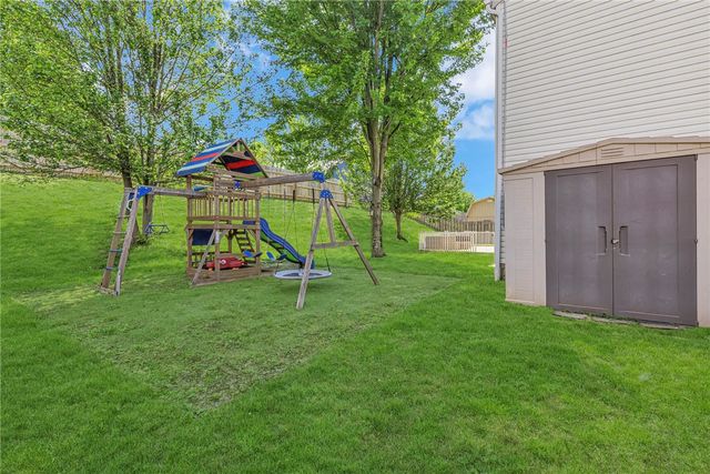 113 Aspen Dr, Brighton Twp, PA 15009