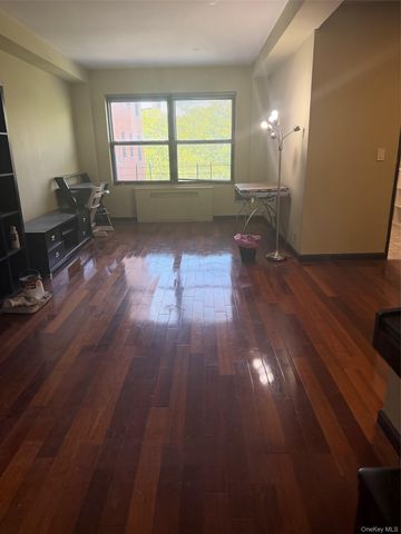 99-32 66 RD 3AA, Rego Park, NY 11374