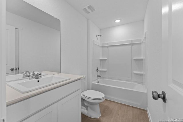 1859 Wood Warbler, New Braunfels, TX 78130