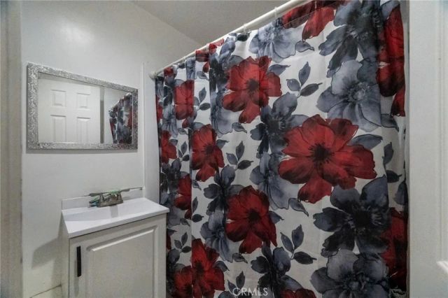 2017 E 112th, Los Angeles, CA 90059